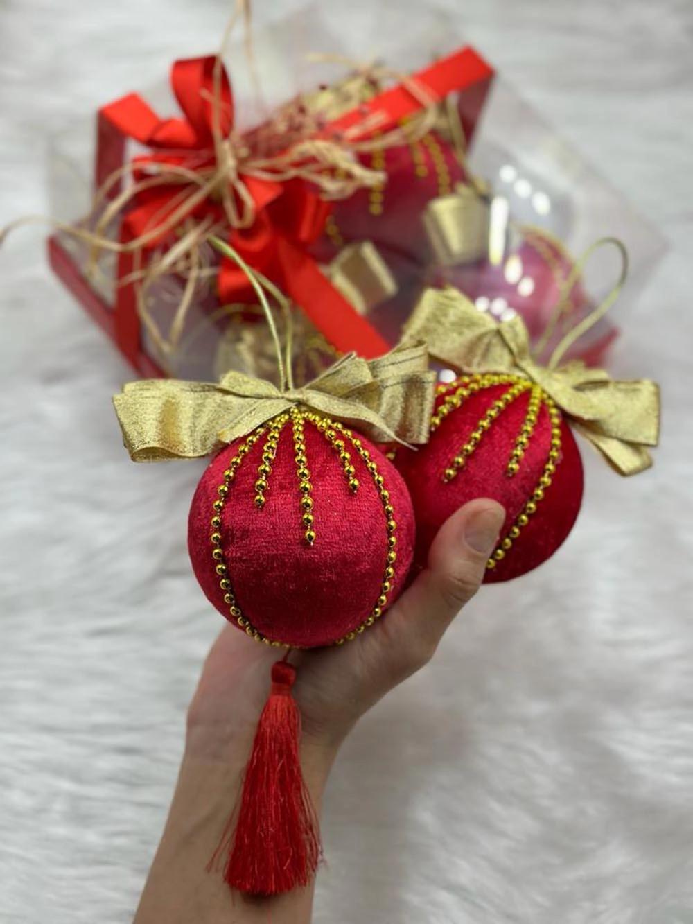 Yılbaşı Ağaç Süsleme Topları