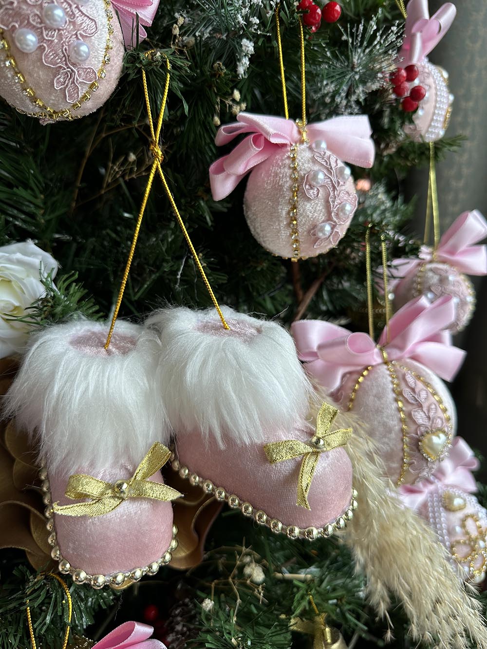 Yılbaşı Çam Ağacı Süsü Pembe Patik