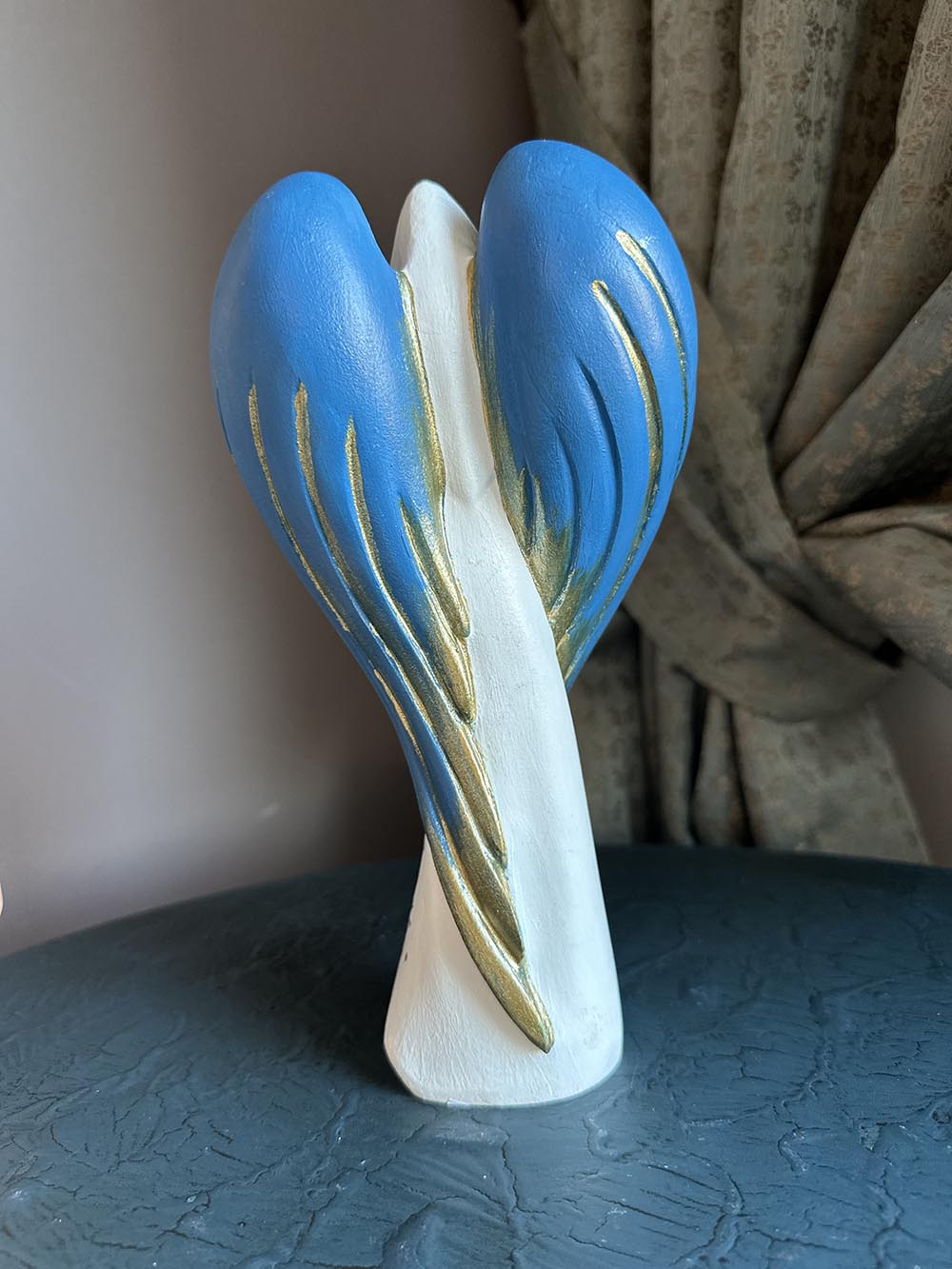 Mavi Çiçekli Melek