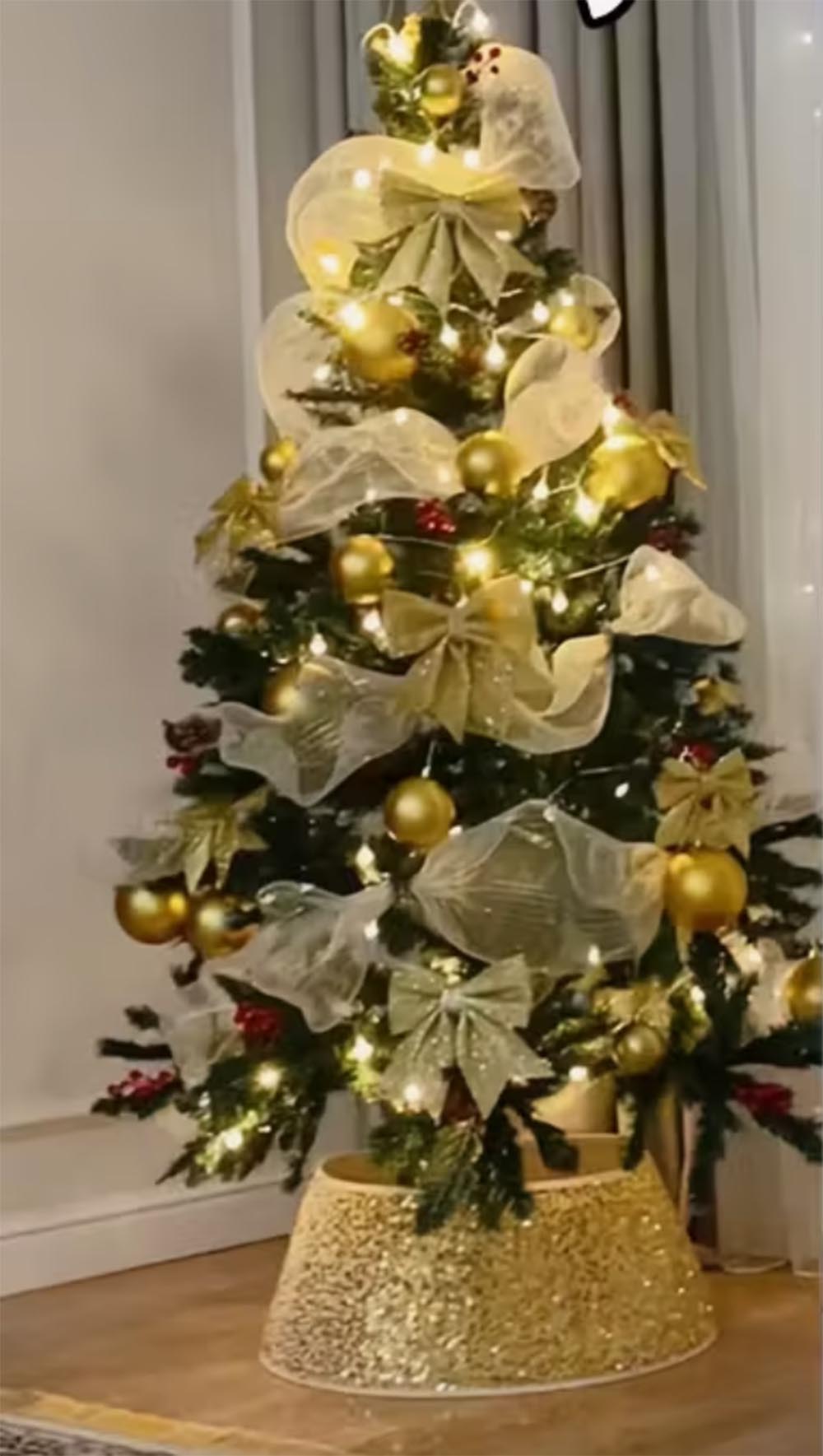 Gold Paletli - Yılbaşı Çam Ağaç Eteği ,Yılbaşı Dekor