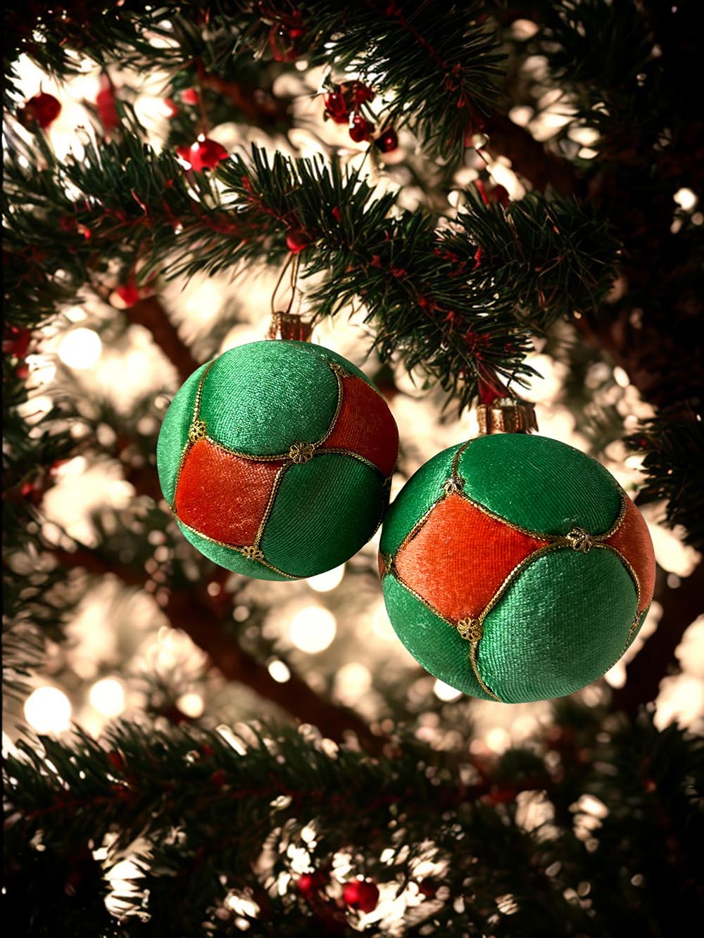 Yılbaşı Çam Ağacı Süsü - 8 Cm Etnik Yılbaşı Çam Ağacı Topu